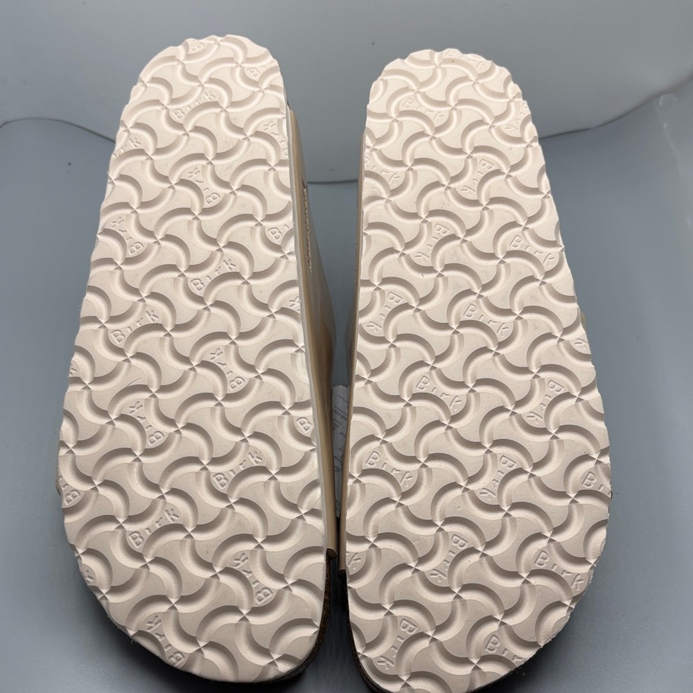 NWT BIRKENSTOCK Arizona Patent Sand Sandals - Picture 7 of 8